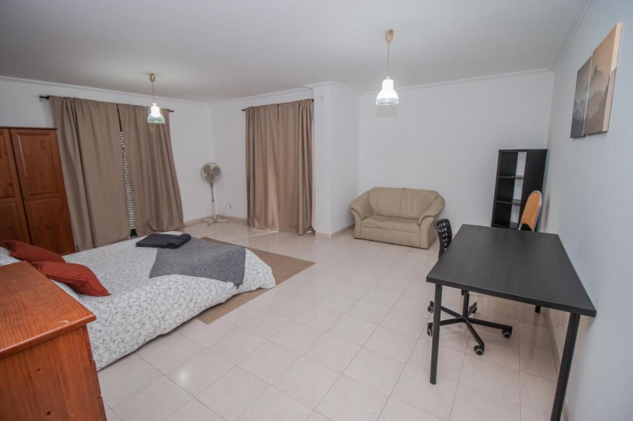 Charming Private Rooms In An Apartment A2 Penha - ฟารู ภายนอก รูปภาพ